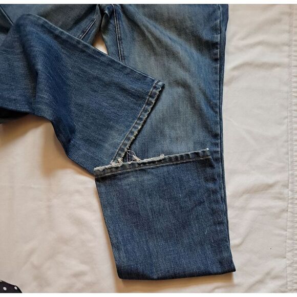 J.Crew Mid-Rise Bootcut Jeans Medium Wash Faded Denim Blue 2 - Picture 3 of 6